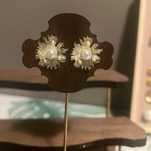 Sunflower Pearl Stud Earrings
